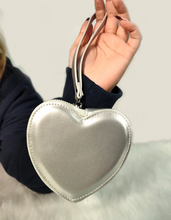 Cargar imagen en el visor de la galería, Monedero mini Corazón Plata
